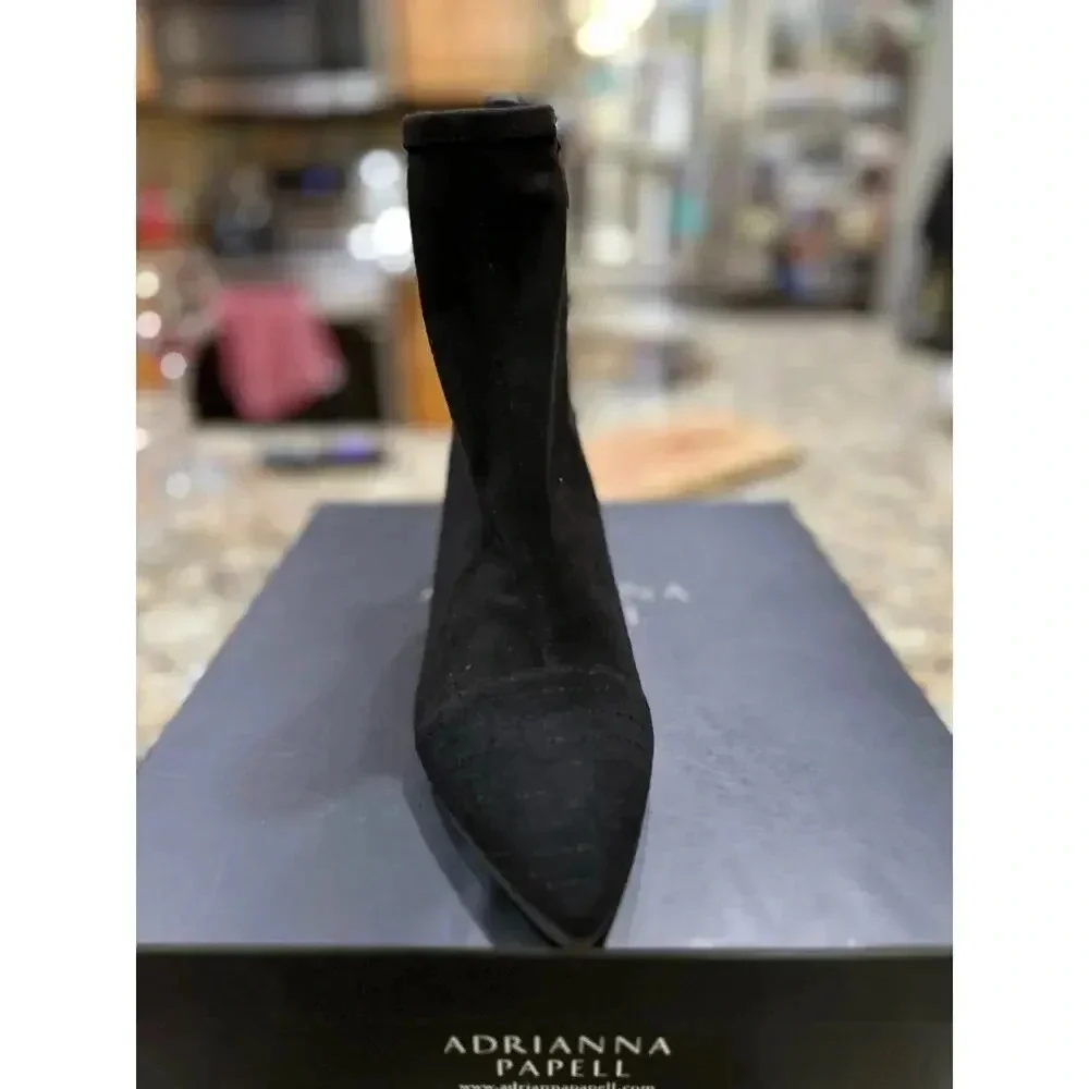 Adrianna Papell NWT’s Helene Micro Suede Boots. Size 8 m